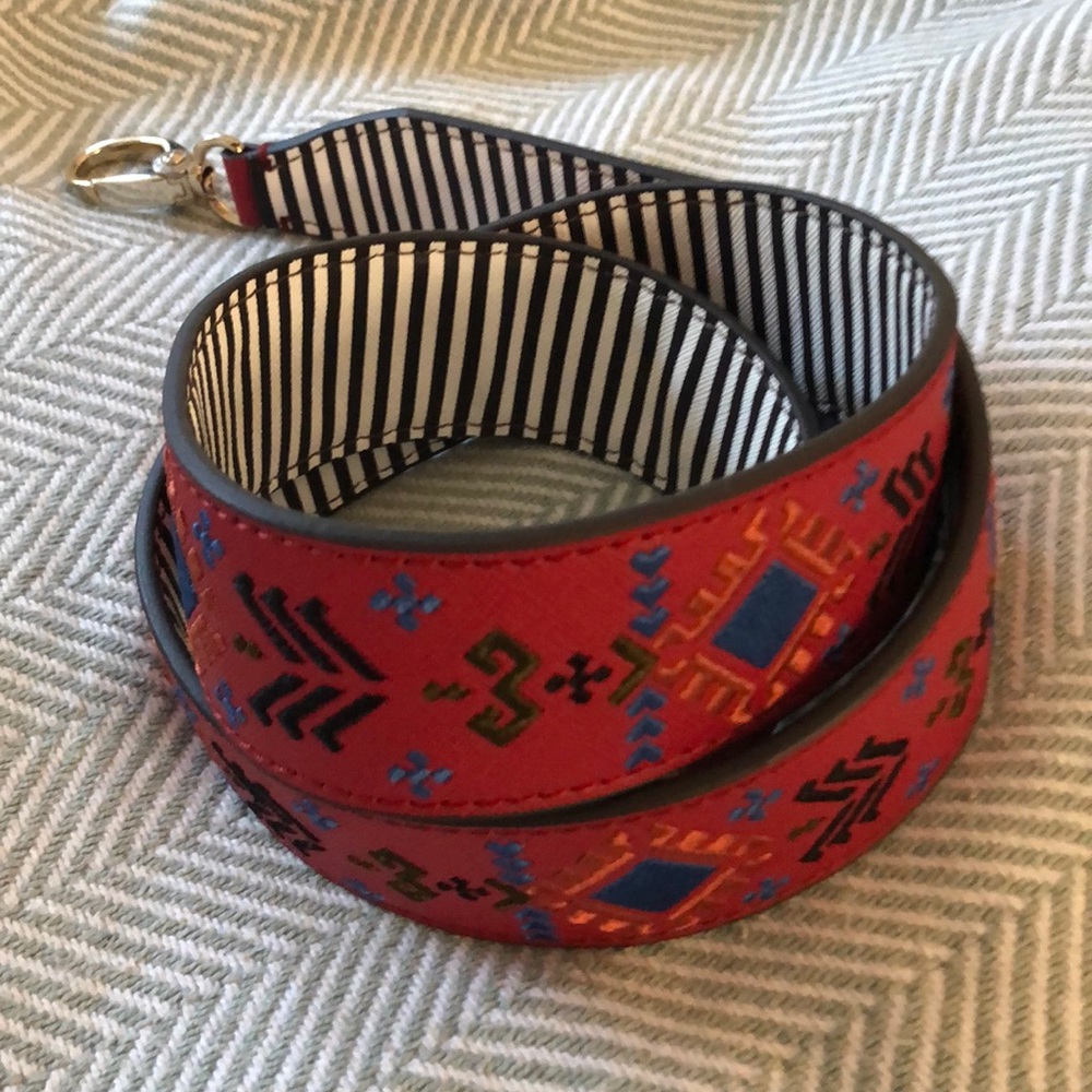 Henri bendel bag strap